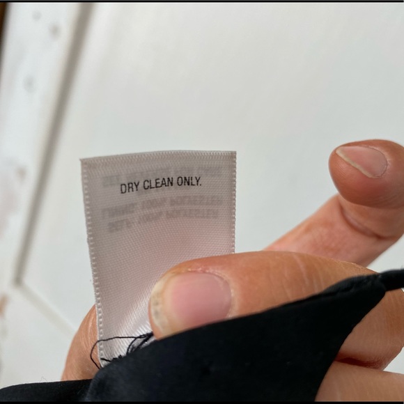 BHWM structured sculpted black spaghetti ruffle 0 - Picture 8 of 8